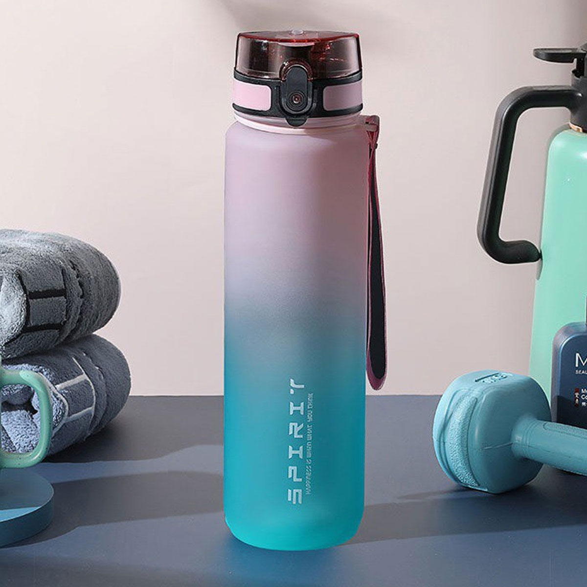 Gradient Water Bottle - 1000ml - Smart Water Bottle Tracker recensione e prezzo